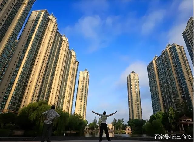 又有两家「百强房企」爆雷,下半年偿债高峰来了?