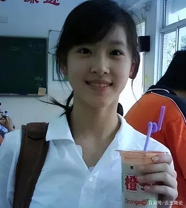 「高端玩家」章泽天:从「奶茶妹」到1350亿身价,她是怎样做到的