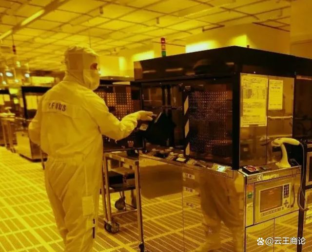 美国通过芯片法案,该放「鞭炮」的是中国吗?