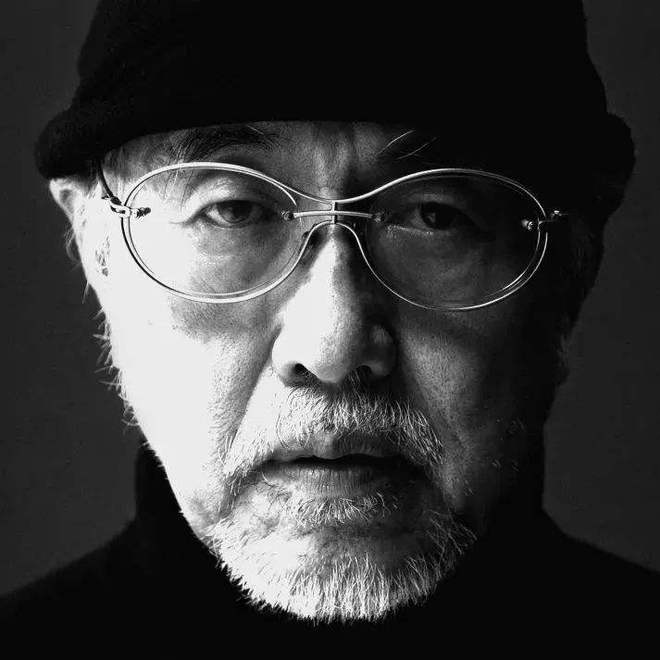 艺术圈「最强」粉丝,「追星」30年把自己追成大师