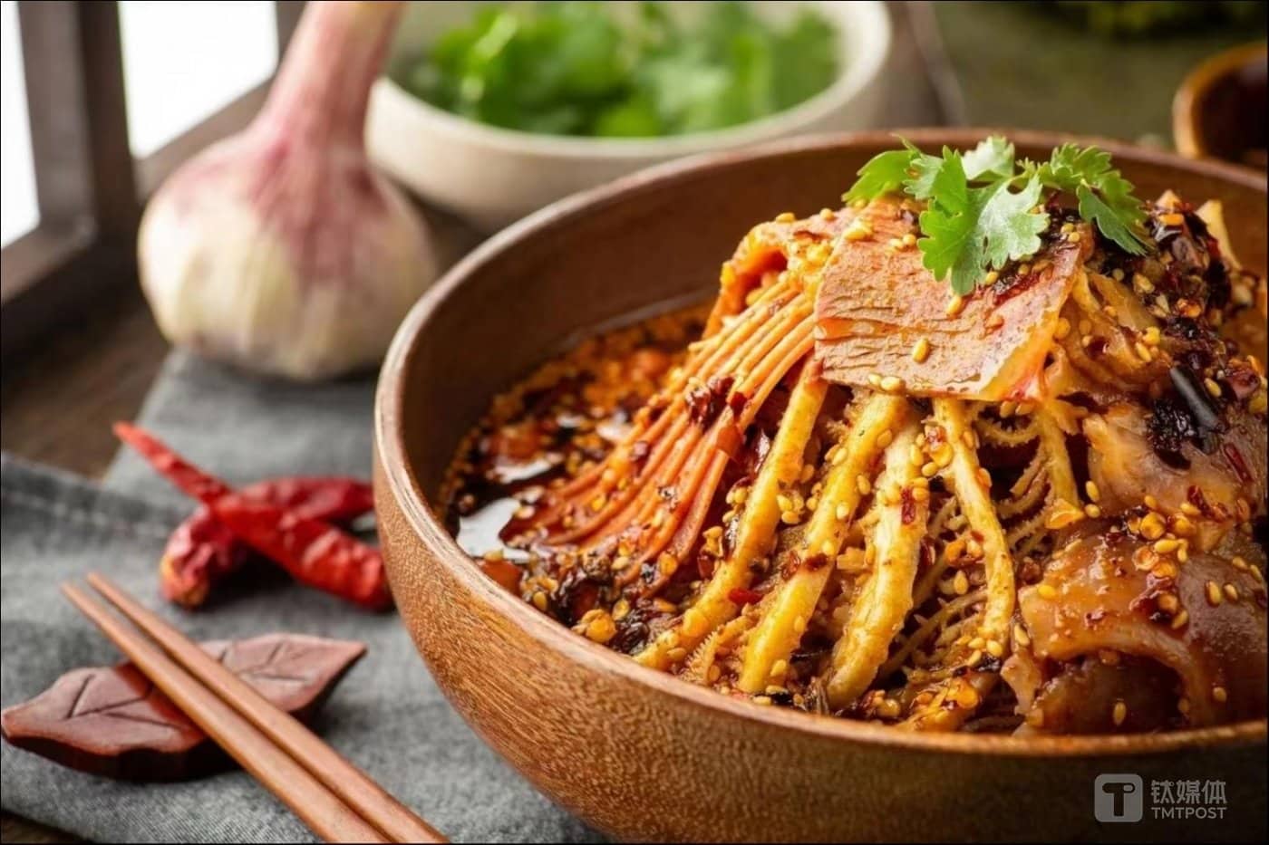 透过中报看紫燕食品的长期主义 | 看财报