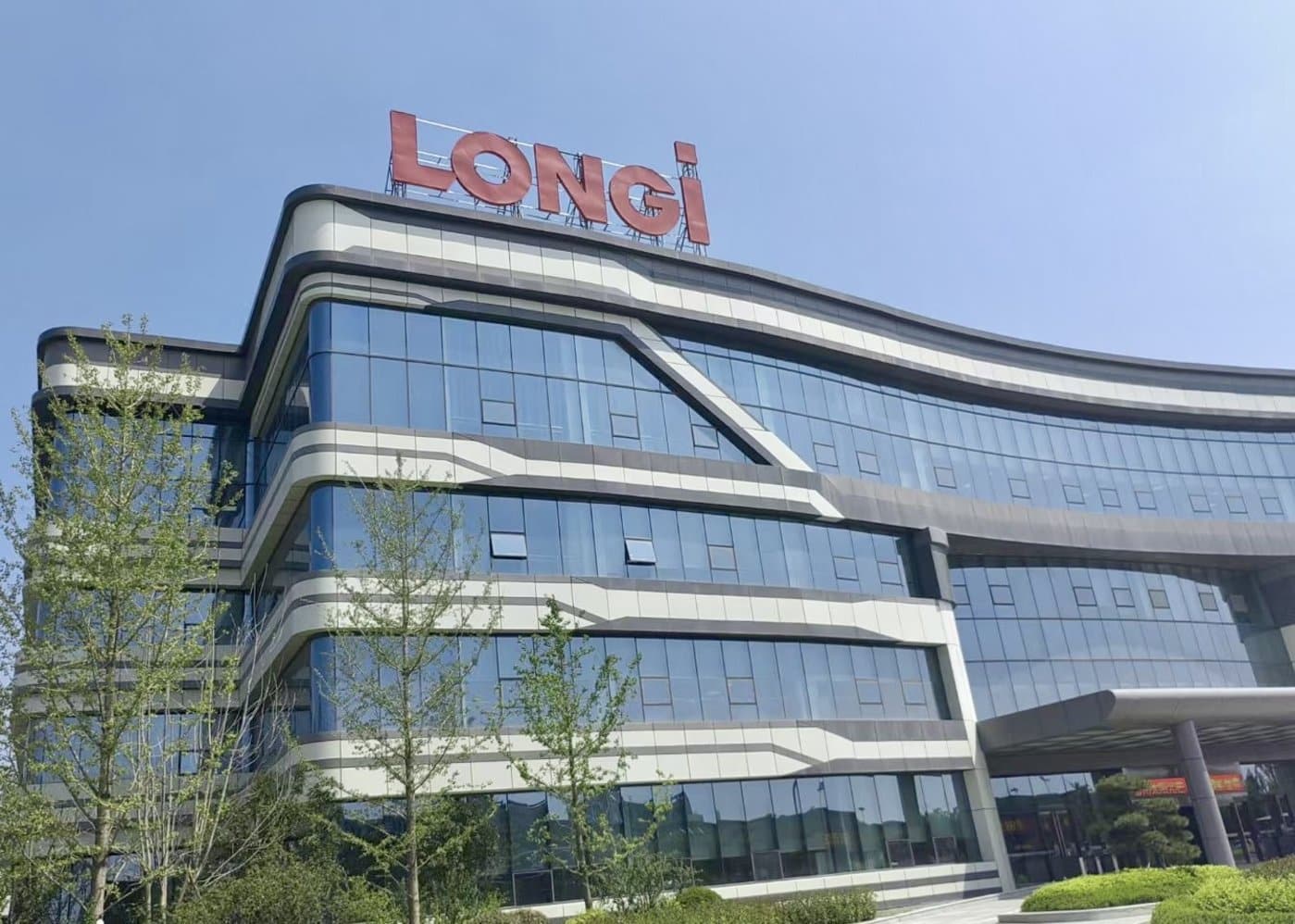 隆基绿能豪赌BC这一年：伪命题的技术之争与不再遮掩的营销战  | 金桂财经深度