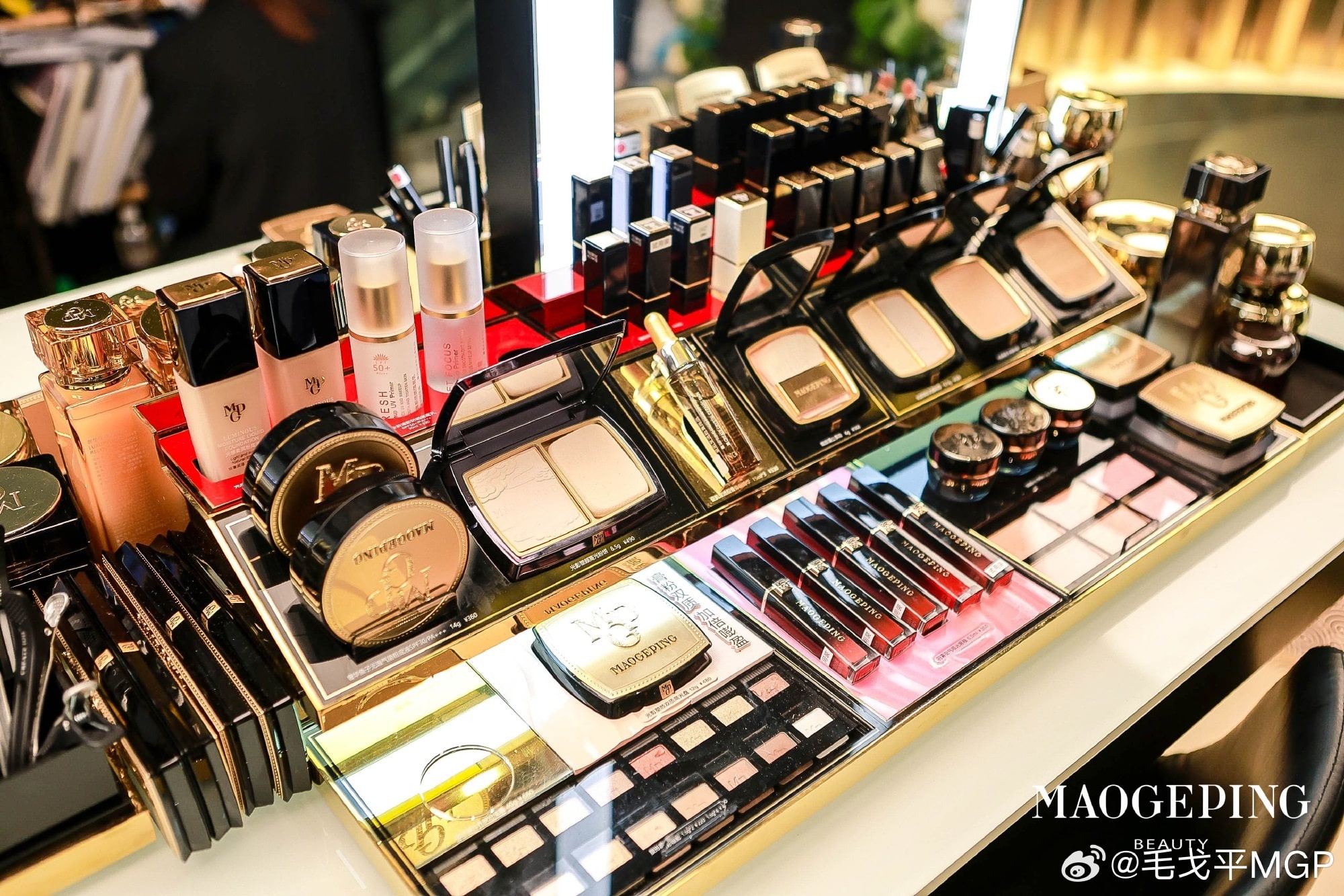 去年收入38亿元，拓电商、推香水、谋出海 毛戈平发布上市后首份年报