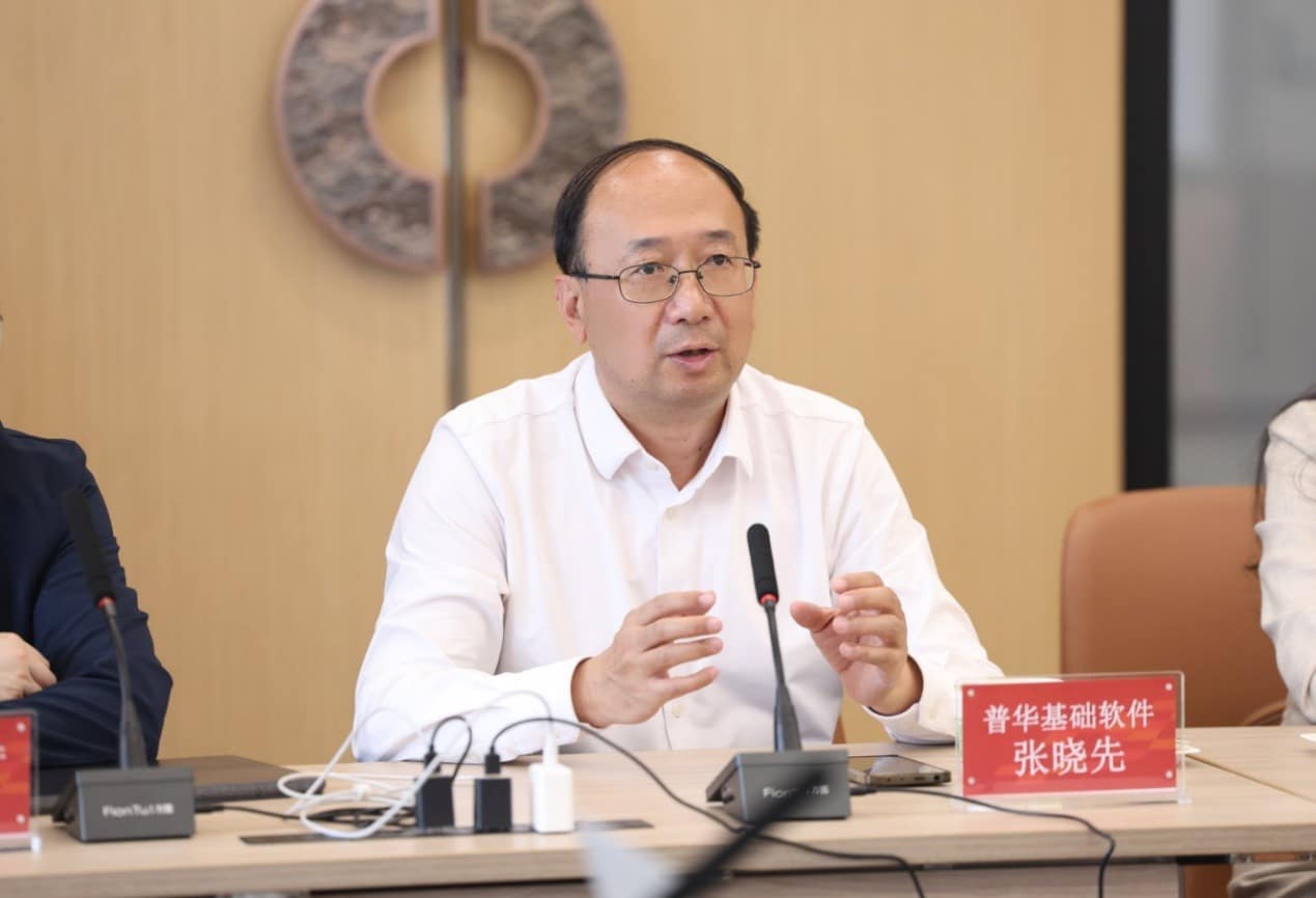 车圈迎来「开源」潮：是打破孤岛，还是争夺话语权？