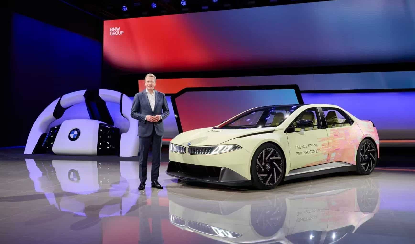 车展季·大咖说丨BMW新世代驾趣概念车首次亮相，齐普策：技术创新不能让用户承担风险