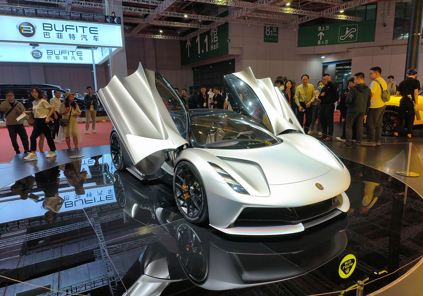 提前发布、展会亮相、二次曝光，车企祭出营销组合拳激战上海车展