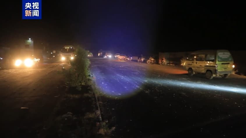 最新！美「杜鲁门」号航母等多艘战舰遭打击