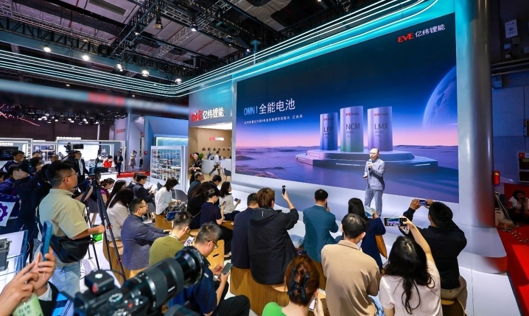 车展季·大咖说 | 亿纬锂能江吉兵：大圆柱电池是新能源汽车的最优解