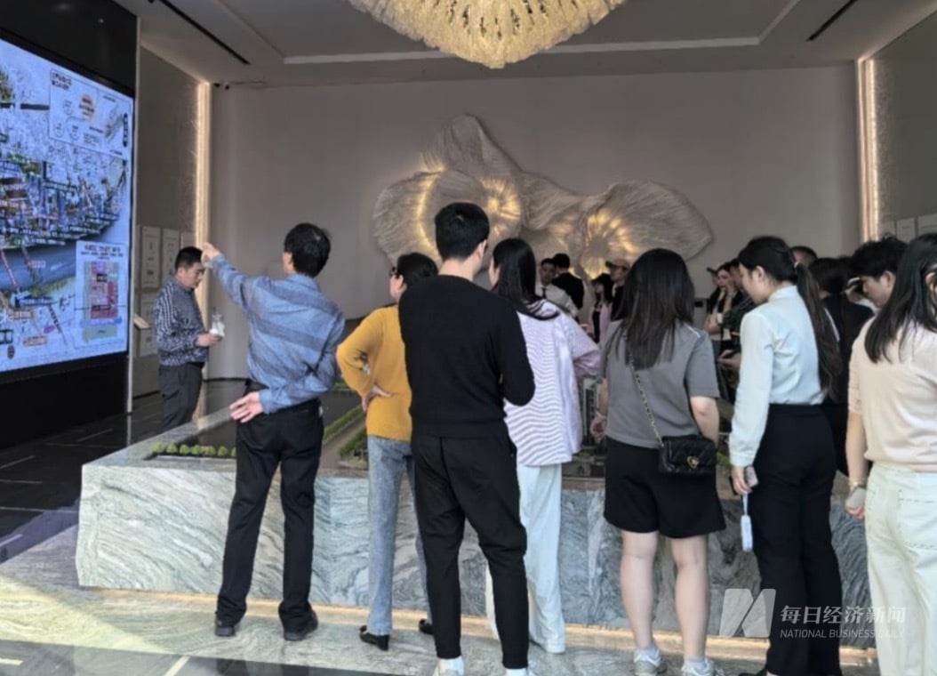 有项目售楼处限流，有项目临时加推一栋楼，上海「五一」假期看房人热情高涨