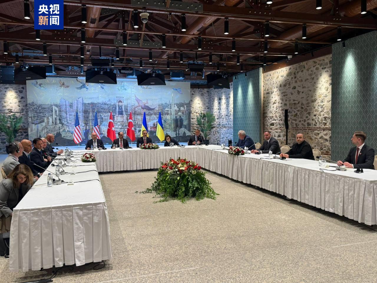 俄乌边谈边打！乌军一架F-16战机失联！俄军称控制这一地区6个居民点，击落乌军930架无人机