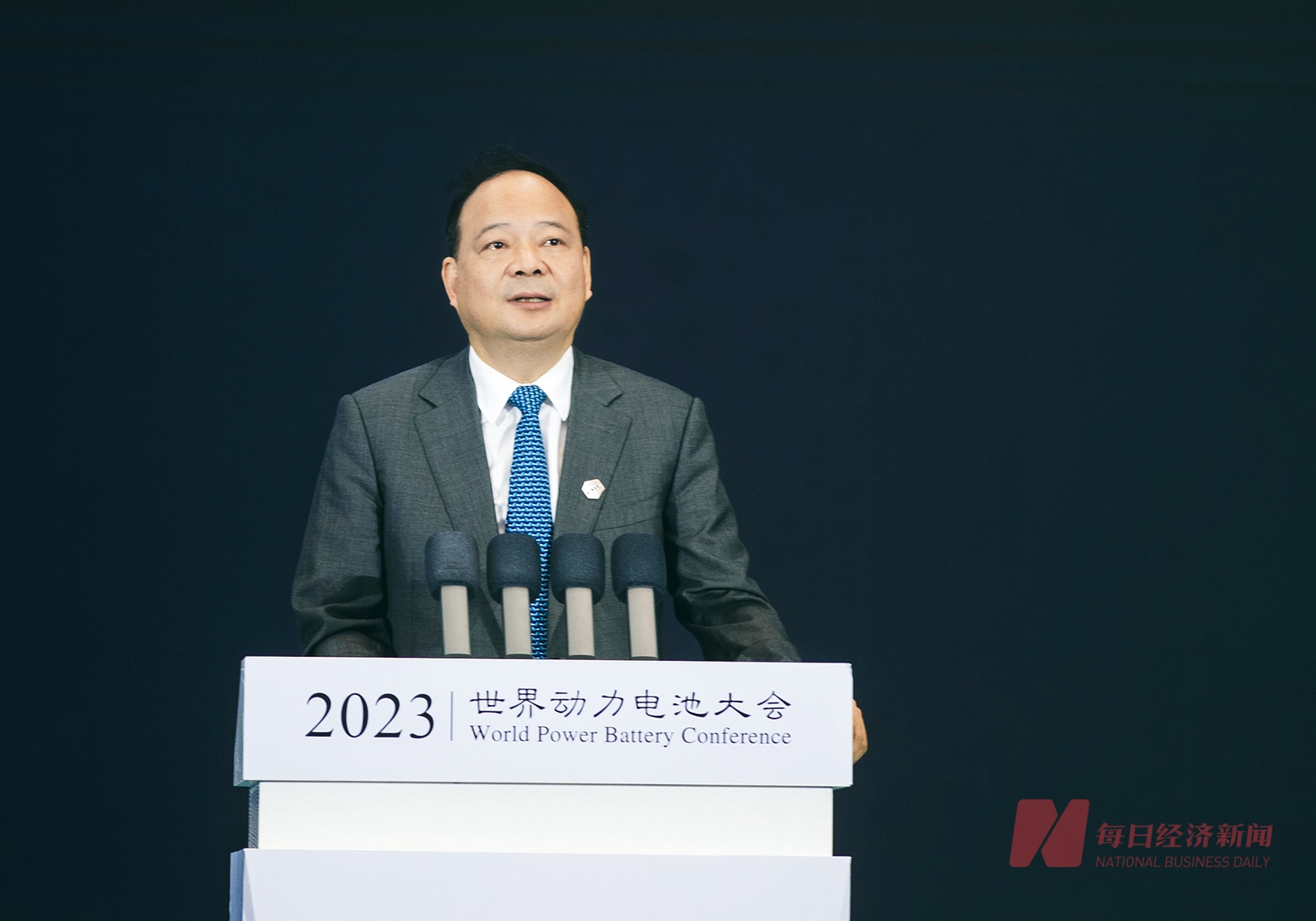 新标准出台！首次明确「全固态电池」判定标准 业内人士：可有效避免概念炒作