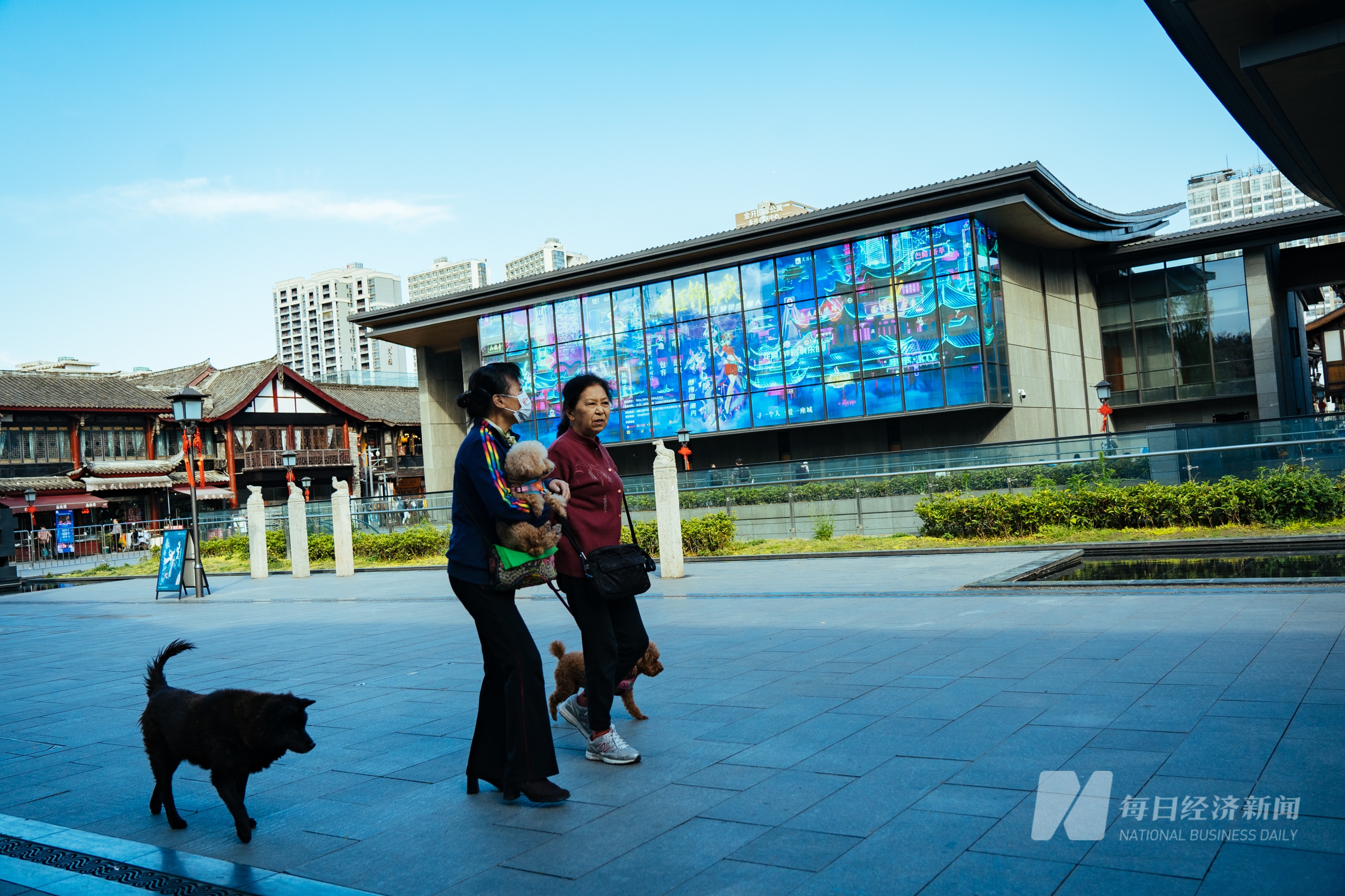 成都商业法则，万物皆可CP