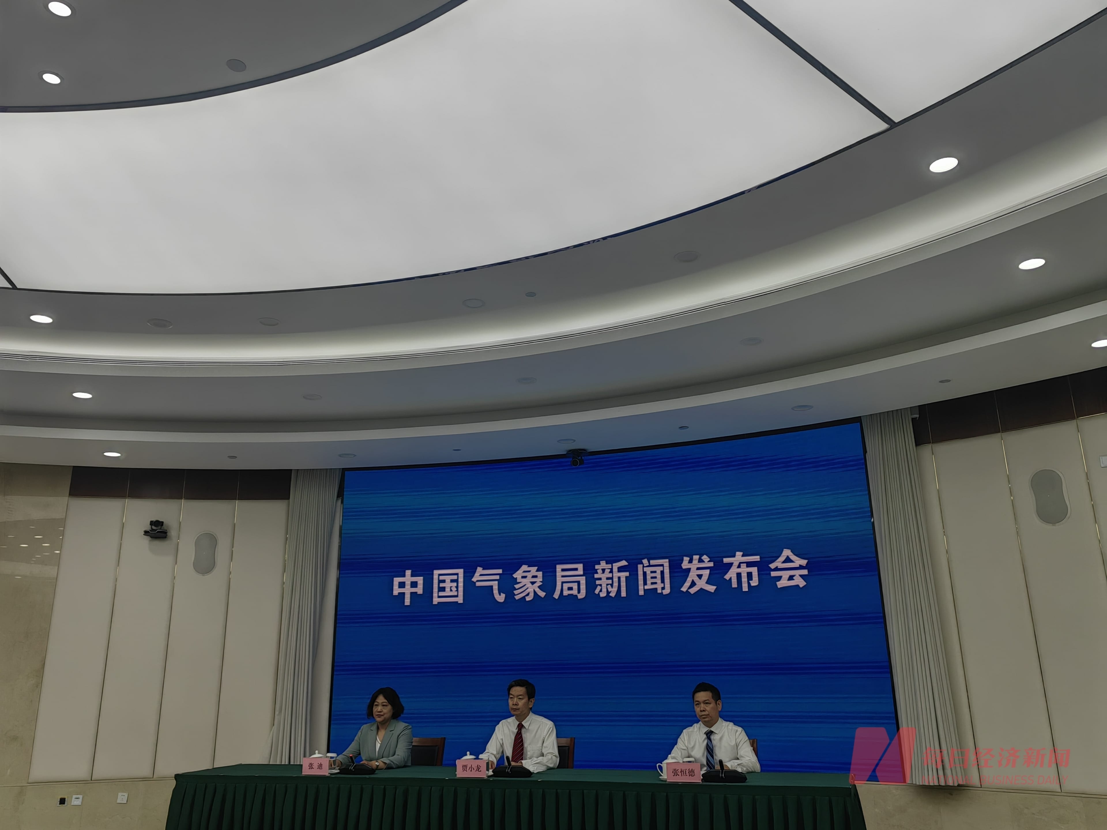 南方气象干旱发展程度如何？国家气候中心回应每经：4月18日全国干旱面积达阶段性最高，5月上旬华南等地旱情已趋于缓解