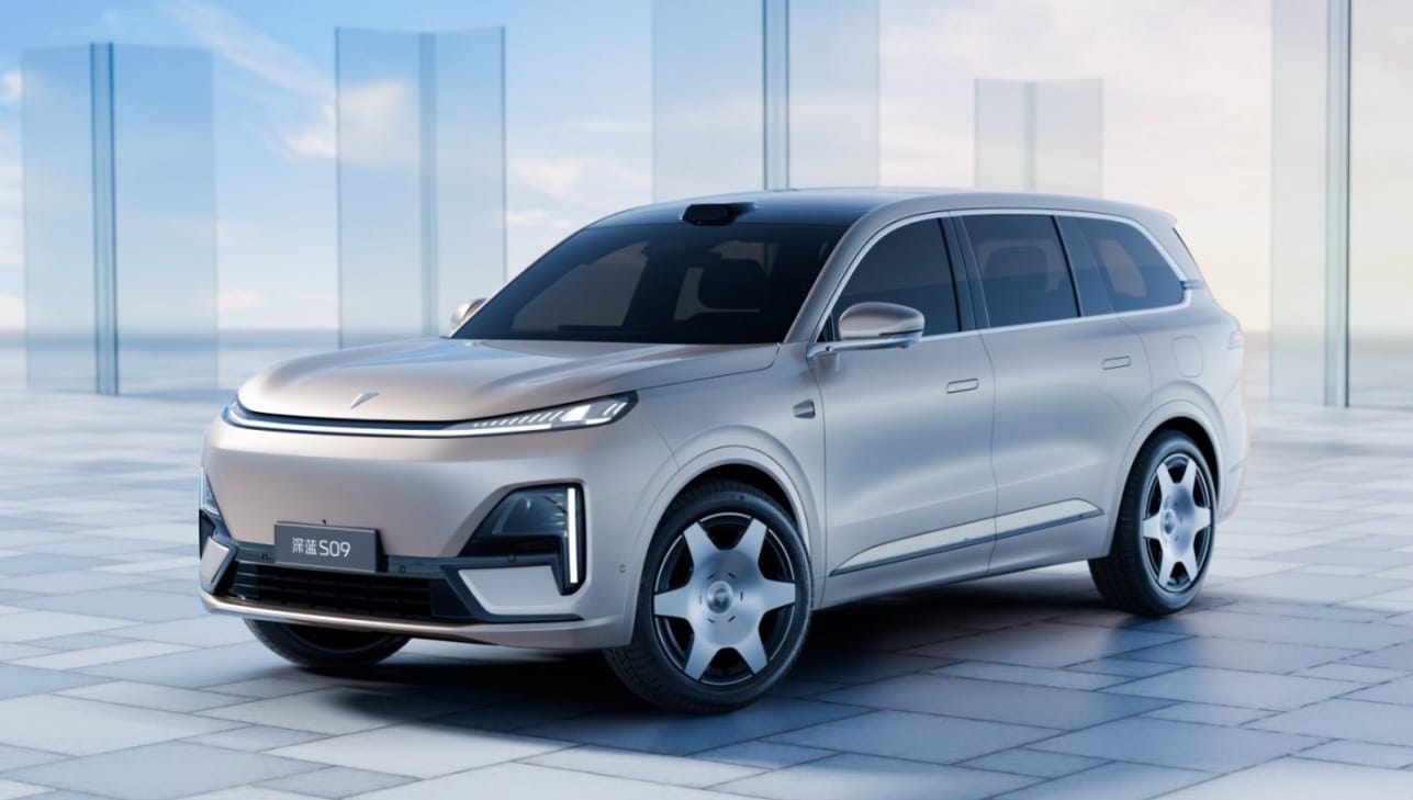 大六座SUV市场「9系」大战：深蓝S09限时20.49万元起售，欲抗衡理想L9、问界M9