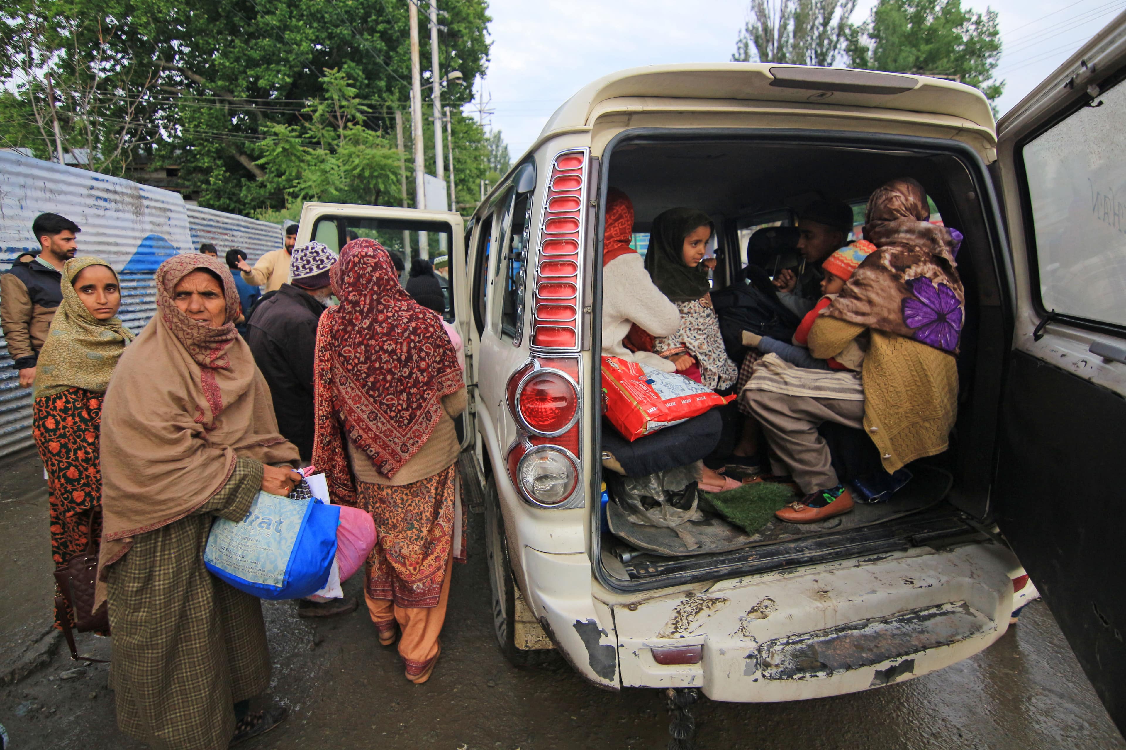 「铜墙铁壁」回应「朱砂行动」！印巴爆发50年来最大冲突，外资狂抛12亿美元印度国债，3.91万亿美元经济体现隐忧