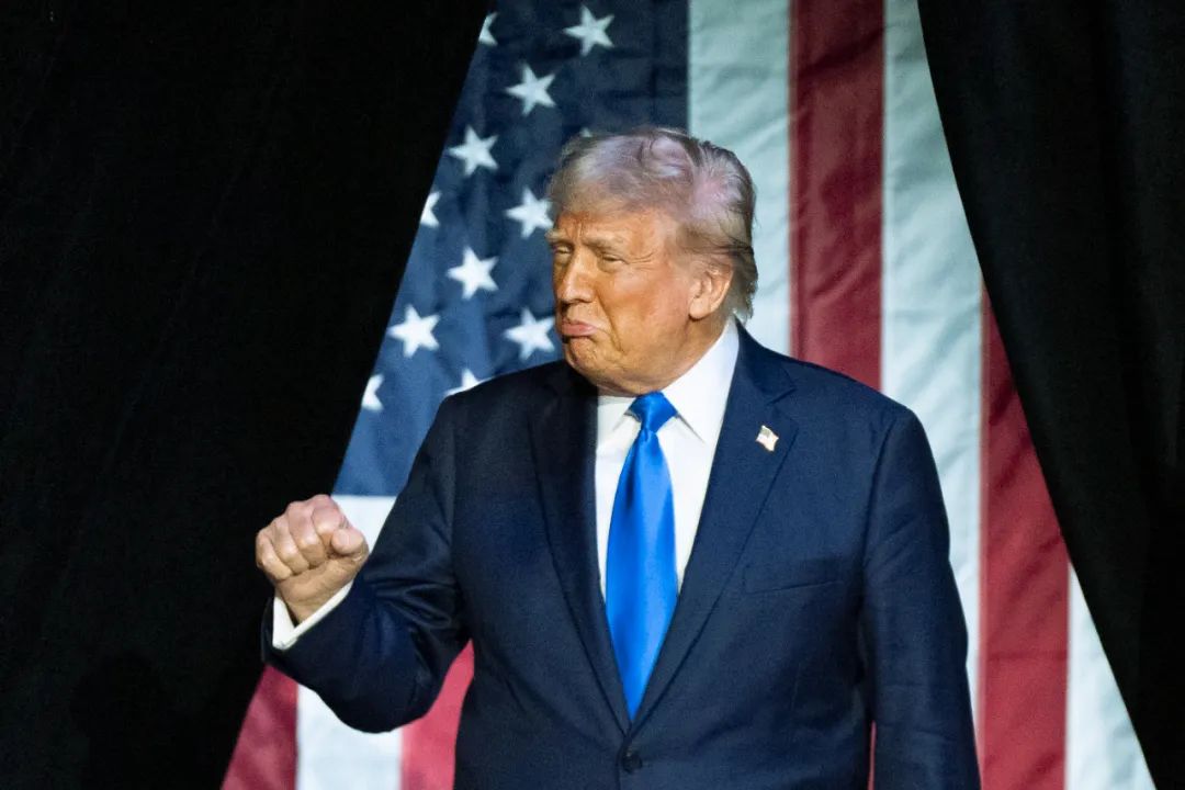 不会罢免鲍威尔！特朗普：我最终会对一切负责！