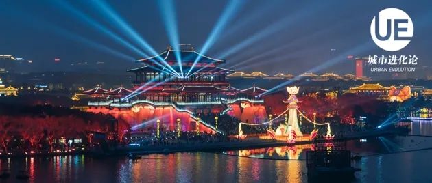 「亏」上热搜，文旅重镇谁赚了？