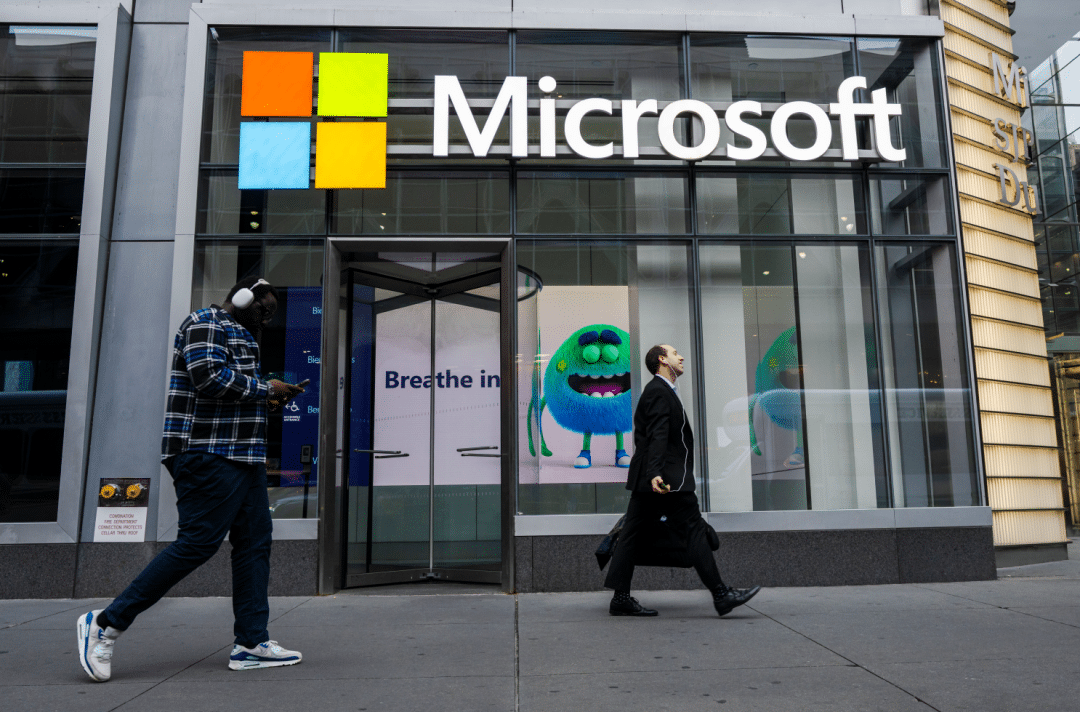 AI替代程序员，真的来了！知名大厂10多名工程师一起被裁，一位AI部门主管也在列！公司披露：20% 多的代码已由AI生成