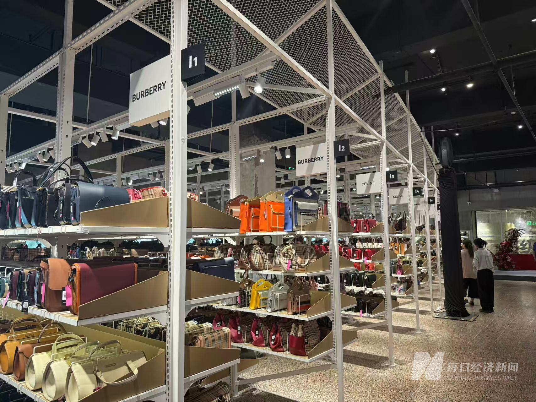 对话转转CEO黄炜：开一家3000平米的二手循环线下店，是冒险还是机遇？