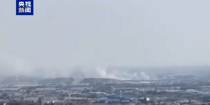 特朗普紧急开会，美国在中东调兵！伊朗：美参与袭击，正准备回应！伊空军高级军官被骗聚集开会，遭以军打击，司令等多人身亡