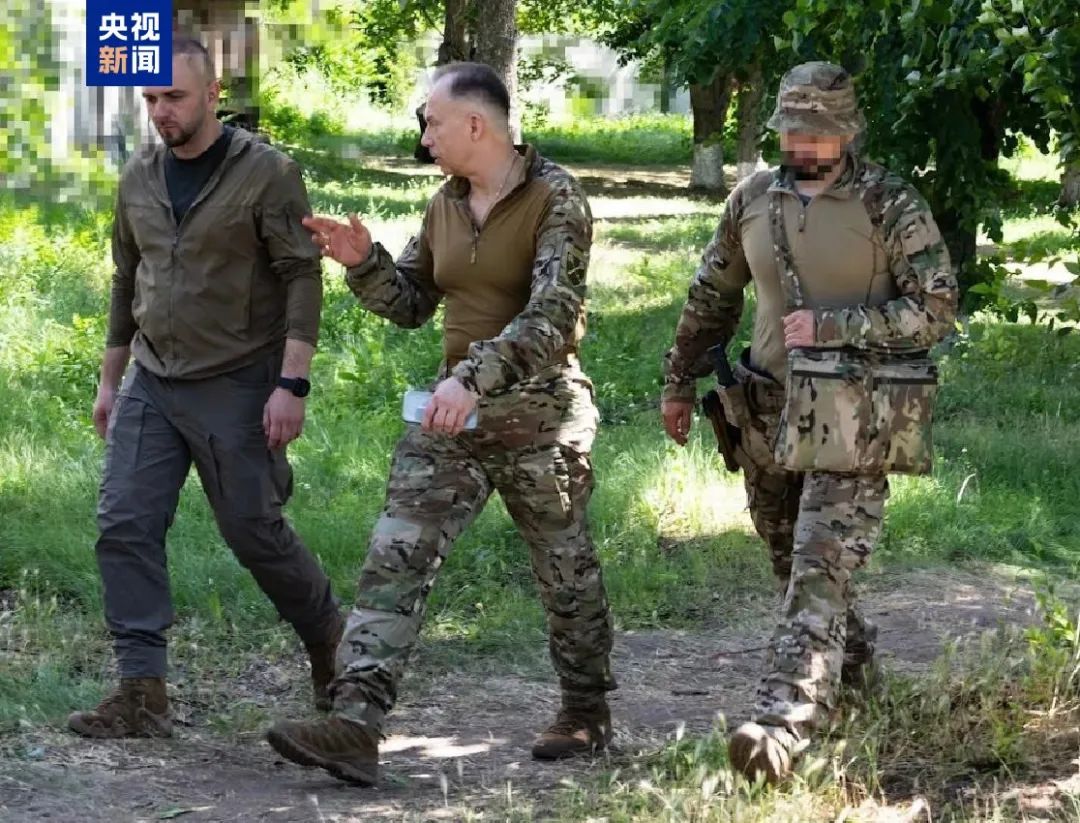 俄军已控制舍甫琴科锂矿！乌称俄集结超11万名士兵！这项决定，泽连斯基批准了