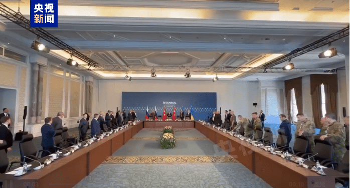 第二轮谈判结束，俄乌双方发声！前一日乌发动「蛛网」行动，战果成谜，乌最新透露：至少13架俄军战机被摧毁