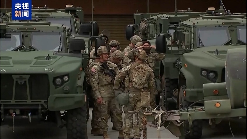 洛杉矶抗议升级！三弹齐发射向抗议人群，高速公路遭阻断！特朗普强硬表态，加州州长：撤回国民警卫队