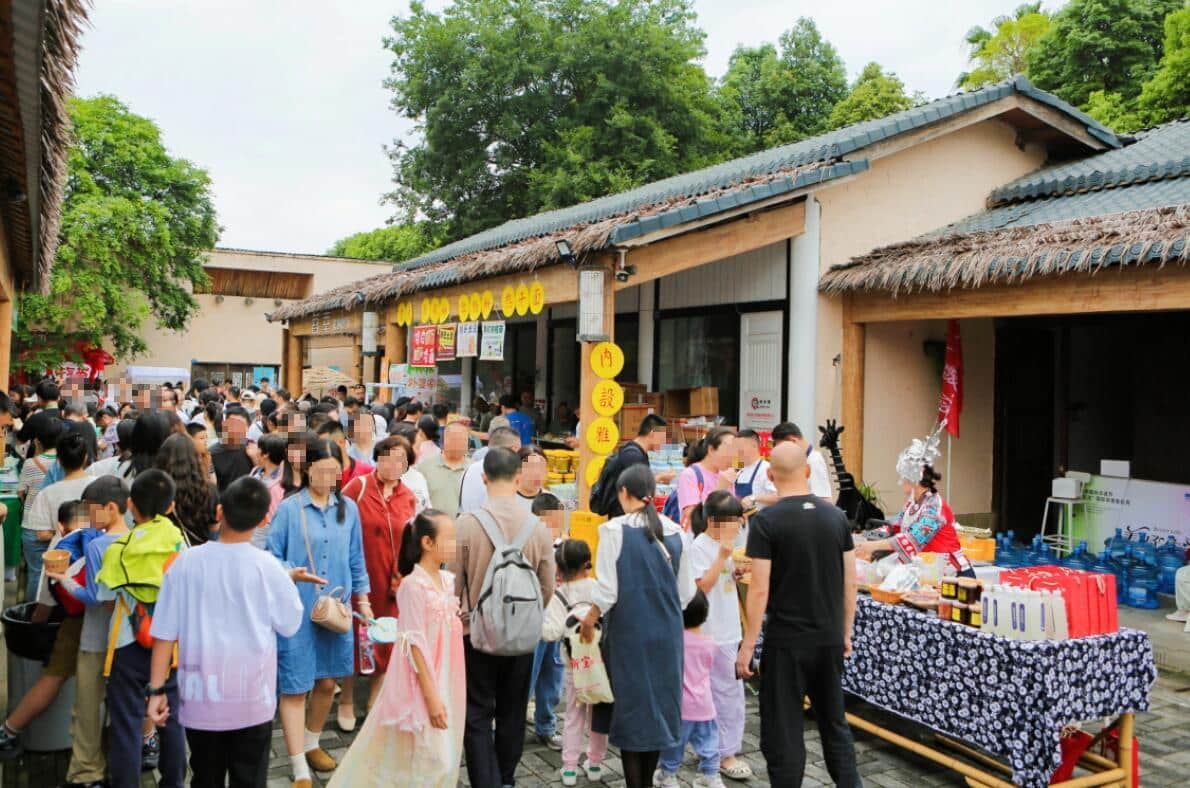 6.87亿人次交通出行＋电影票房超4亿元！端午节邂逅儿童节，「童趣」点燃全家总动员！