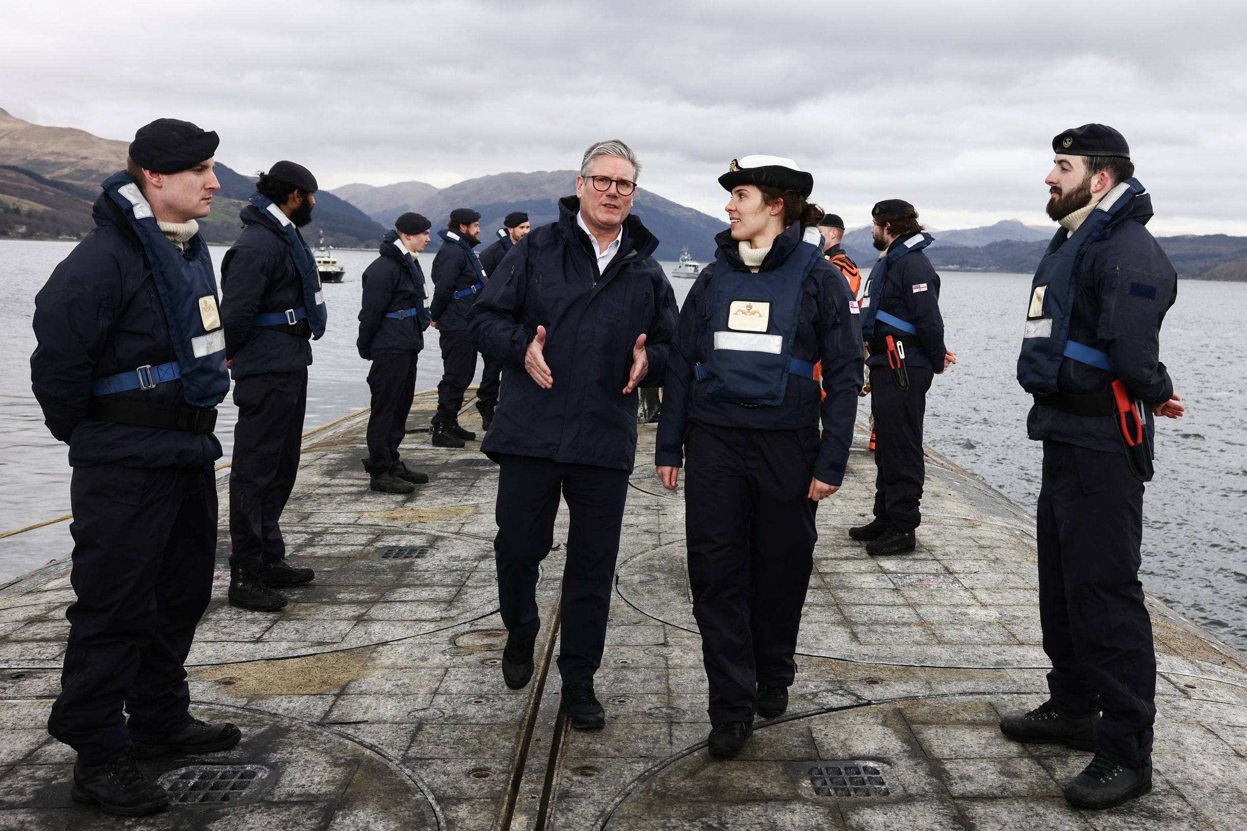 最新！英国军事战略转向全面「备战」，将新建12艘核潜艇、追加150亿英镑投资核武