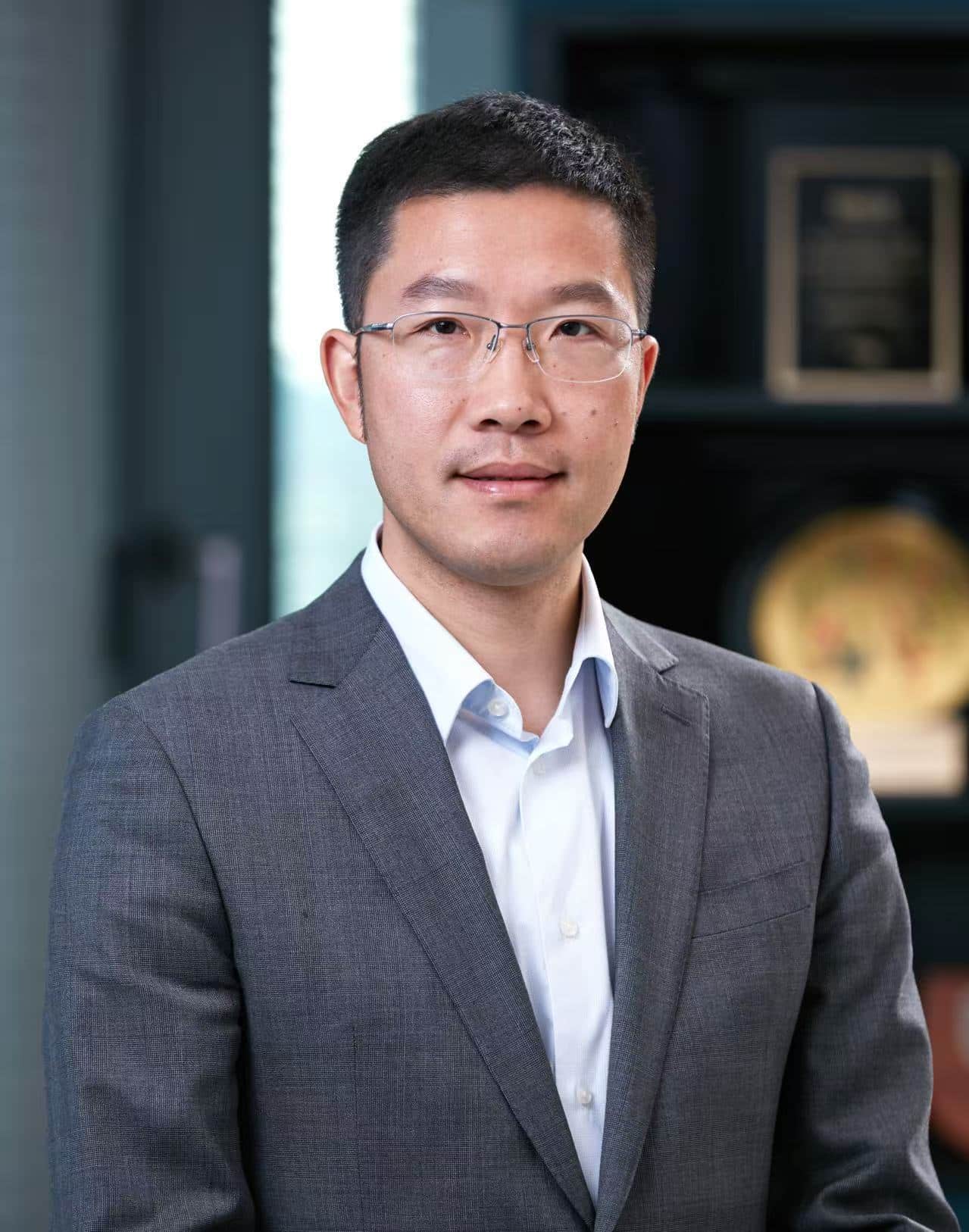 直击WAIC 2025 | 专访德勤TMT行业主管合伙人程中：有效的AI治理范式应从被动向主动转变