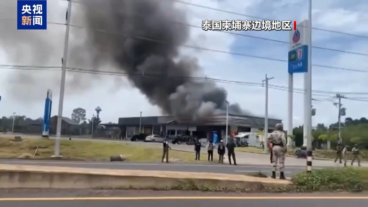 泰柬两国领导人明天将在马来西亚会晤！出动2架F-16和2架「鹰狮」，泰空军摧毁柬方两处军事目标