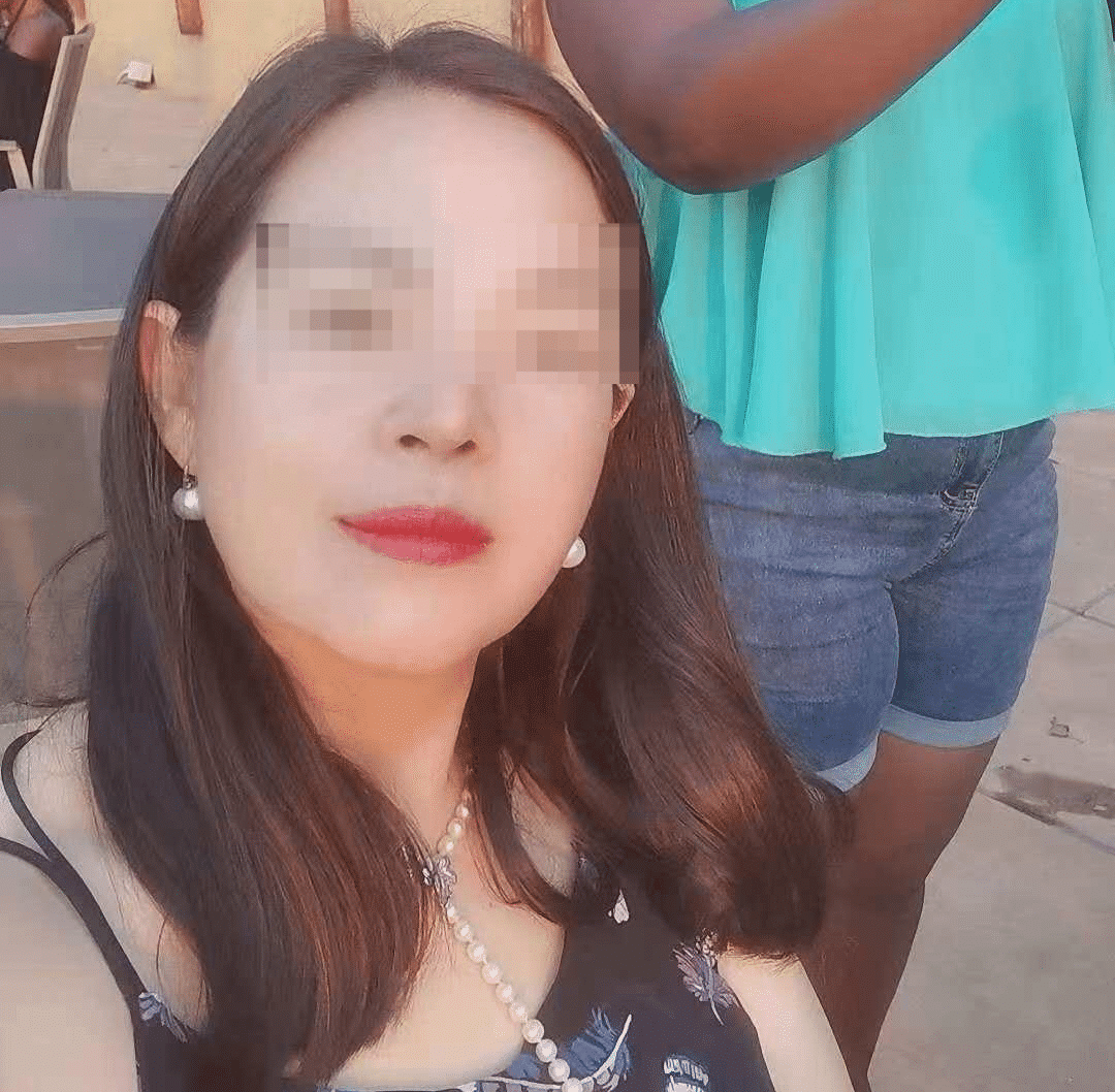 中国女农场主在非洲被绑架后遇害！嫌犯系其聘用的经理，在警方枪口下跳河逃跑，因体力不支溺水身亡，遗体已浮出水面