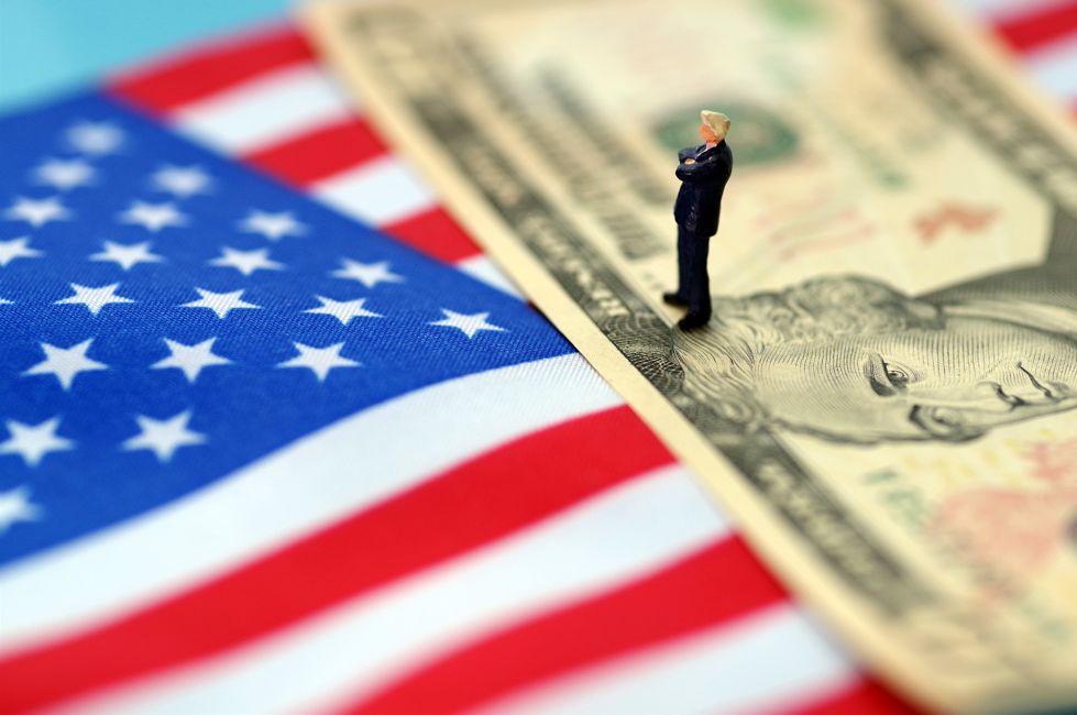 近112年来首次！特朗普因「两套房」罢免联储理事，金融市场势必动荡，美联储何去何从？