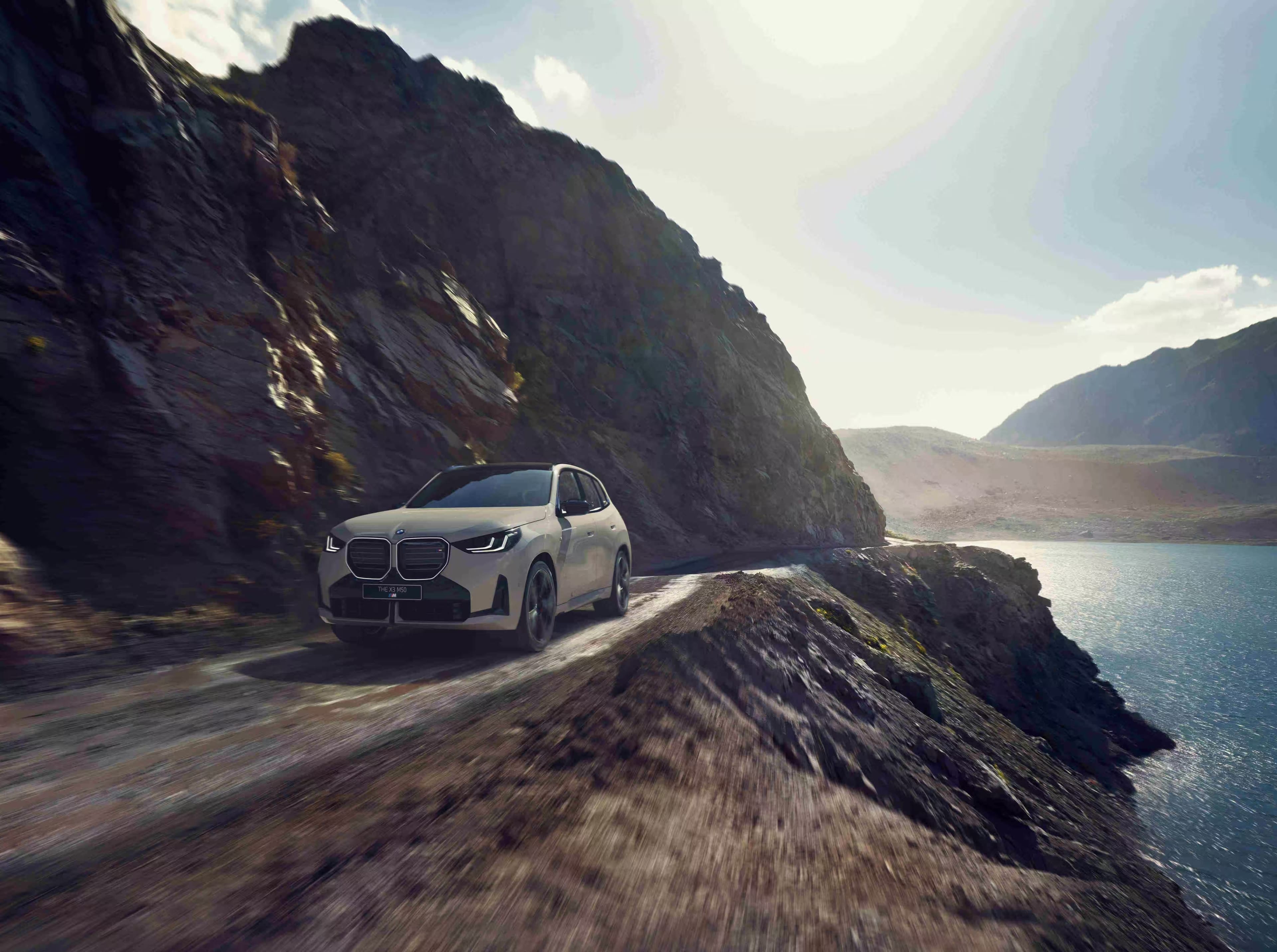 车展速递丨四款BMW M家族车型上市   X家族主力引入「曜夜套装」