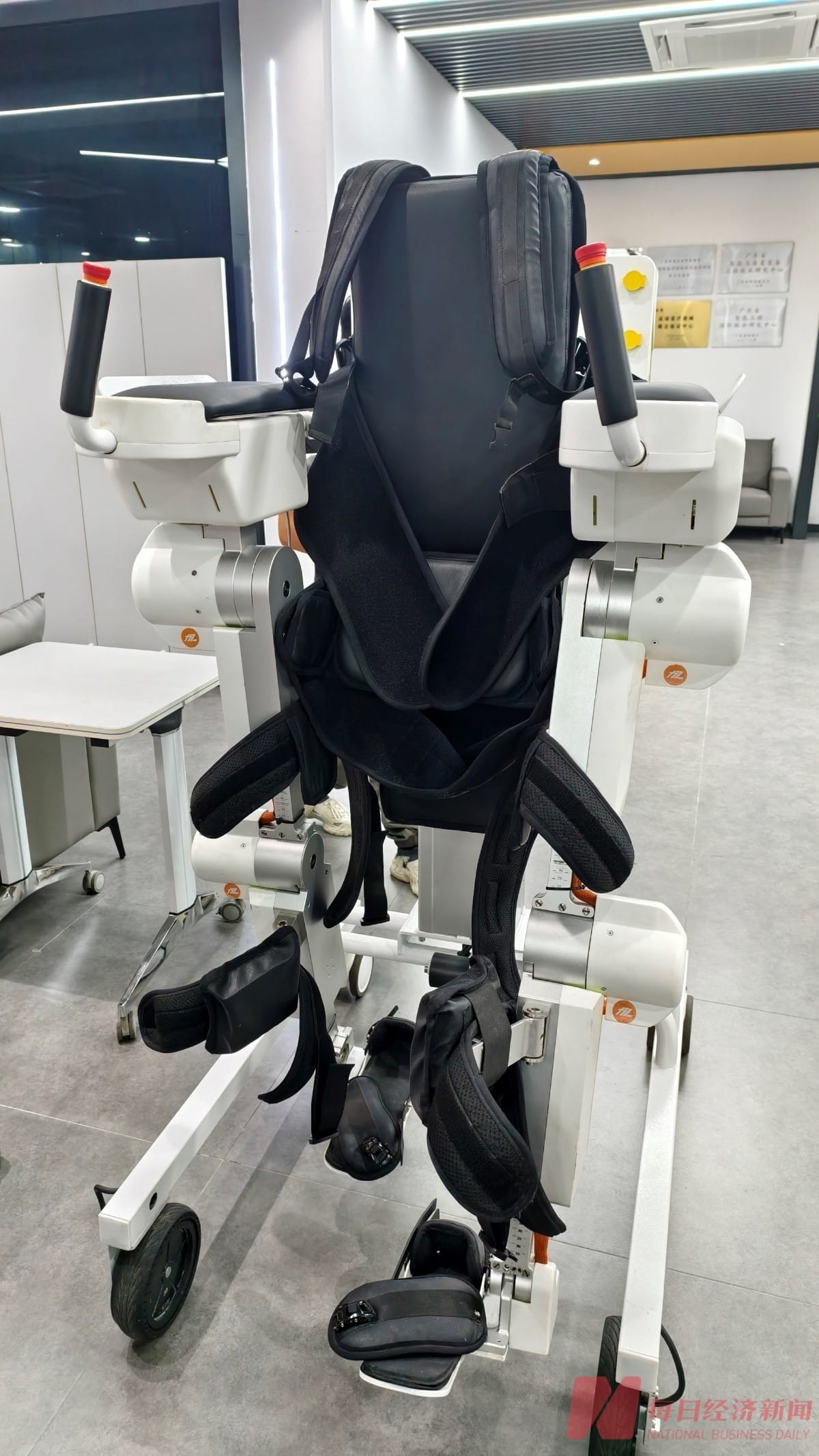 一线调研 | 「贷」动科技，服务民生，金融如何托举「老有所养」中国方案？