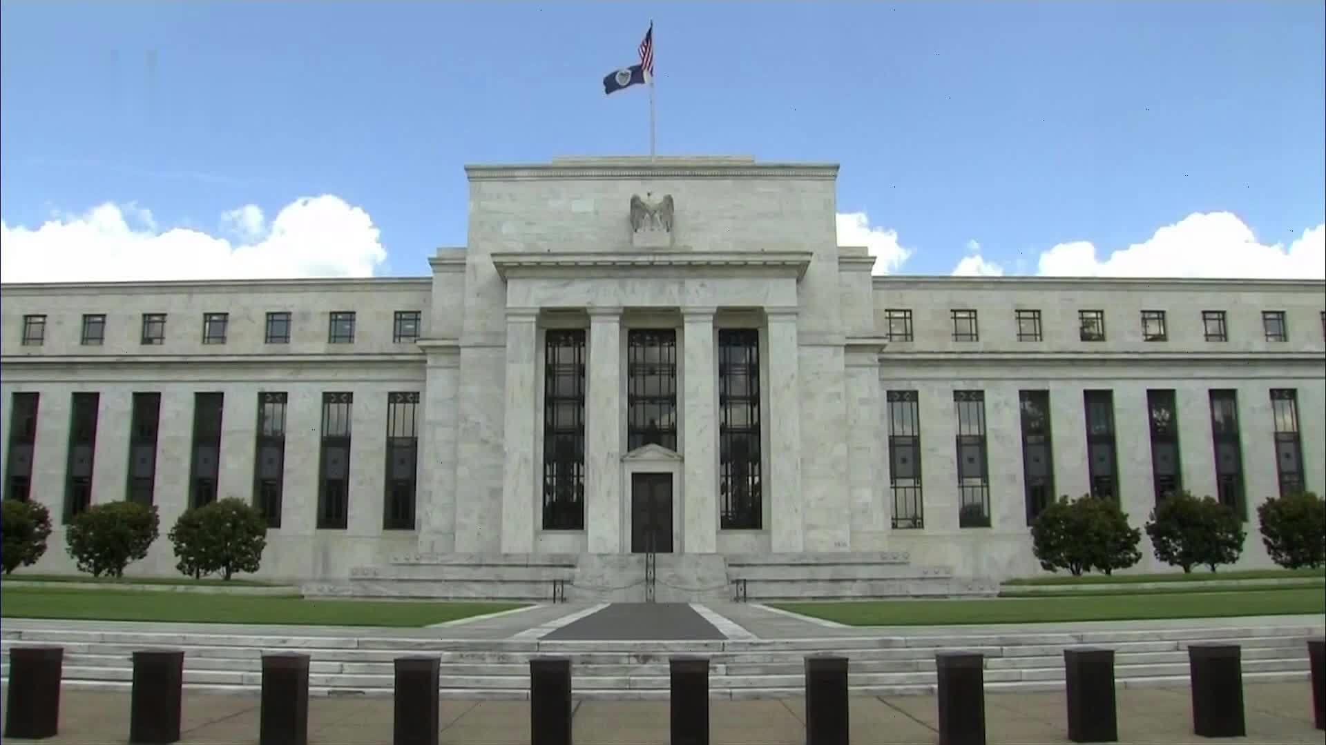 美联储大消息！苹果市值一夜增超7200亿元！这家医药巨头暴跌14%，发生了什么？黄金、白银大涨