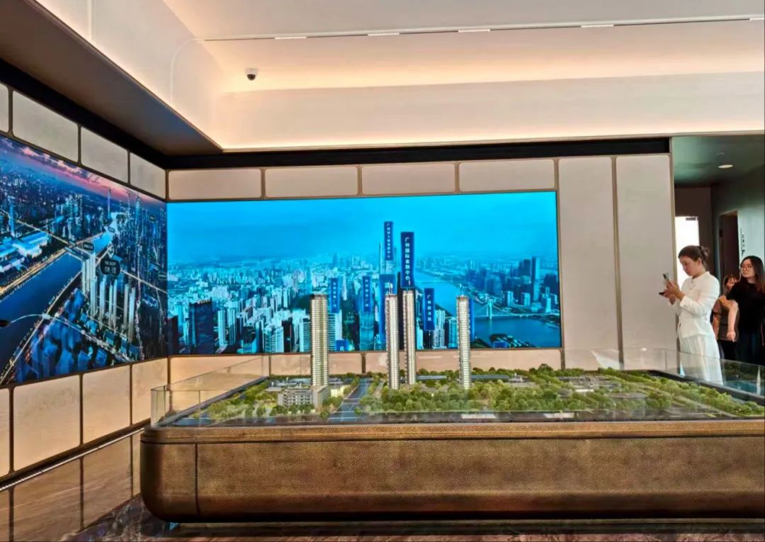 广州7个楼盘承诺「房价跌了补差价」，真相：最高补20万元物业费，还要提供「有效材料」证明降价