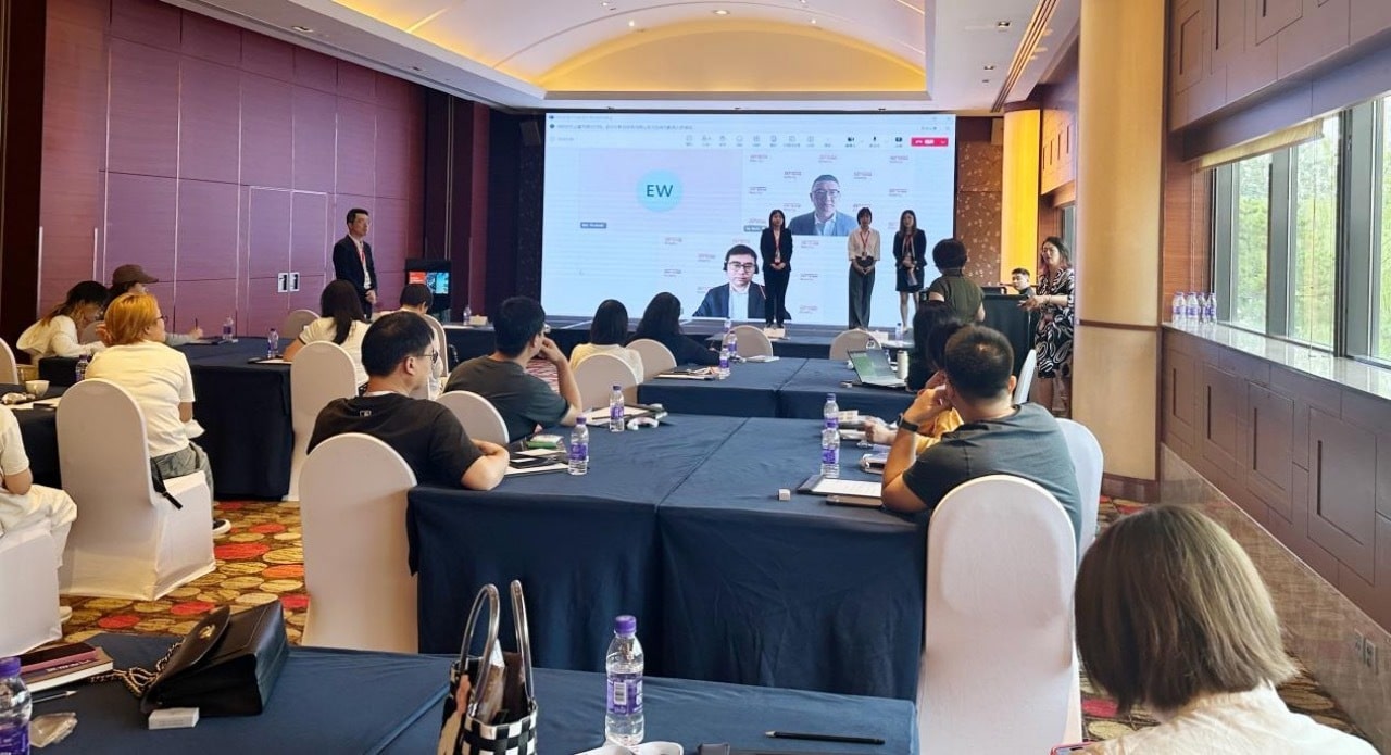 机构预测：车企OTA升级策略正发生显著转变，2030年车联网渗透率或达85%