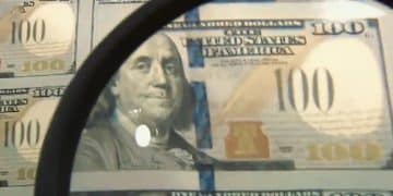 数据不惊艳，波动却放大：美元的下一步取决于这三件事