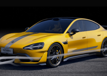 小米已在日本展示SU7 Ultra 计划通过官方零售店销售