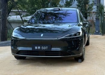 华为、北汽深化合作后推新车！鸿蒙智行首款旅行车享界S9T 30.98万元起售，余承东：这个价格诚意满满