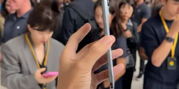 iPhone Air在华发售延期，获批后将推动手机无卡化？业内人士：此机型略「鸡肋」，预计影响不大