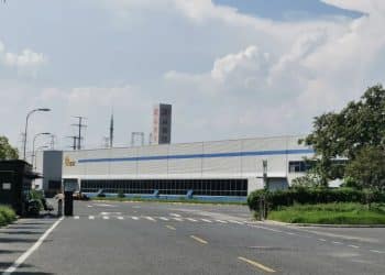 知名车企杭州工厂已被地方国企接手：总装车间改造完成，部分设施将拆了重建！重庆工厂无人接盘被强制拆除，大量股份被冻结，复产渺茫