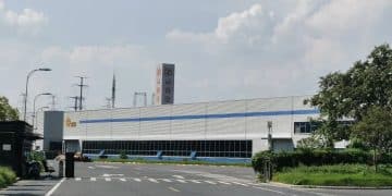 知名车企杭州工厂已被地方国企接手：总装车间改造完成，部分设施将拆了重建！重庆工厂无人接盘被强制拆除，大量股份被冻结，复产渺茫