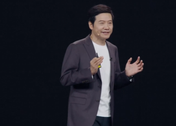 雷军动情复盘小米造芯！「难以言说的焦虑 压力让人窒息」