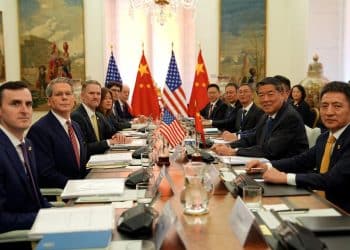 中美在西班牙就有关经贸问题举行的会谈进入第二天