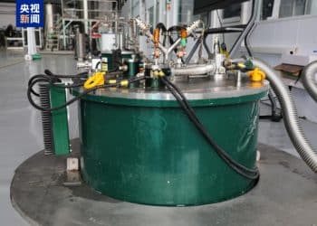 新世界纪录 我国成功研制35.1特斯拉稳态磁场全超导磁体