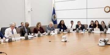 时隔九个月 重启降息！美联储今晚会降息多少：25还是50基点？