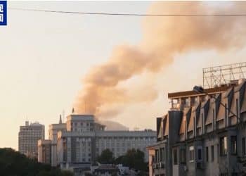 首次！乌总理证实乌政府大楼遭俄军袭击受损！乌克兰正组建多国部队司令部，目标是……