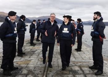 英国首相斯塔默大幅改组内阁，多名核心人物去职，最新民调：工党支持率被改革党反超